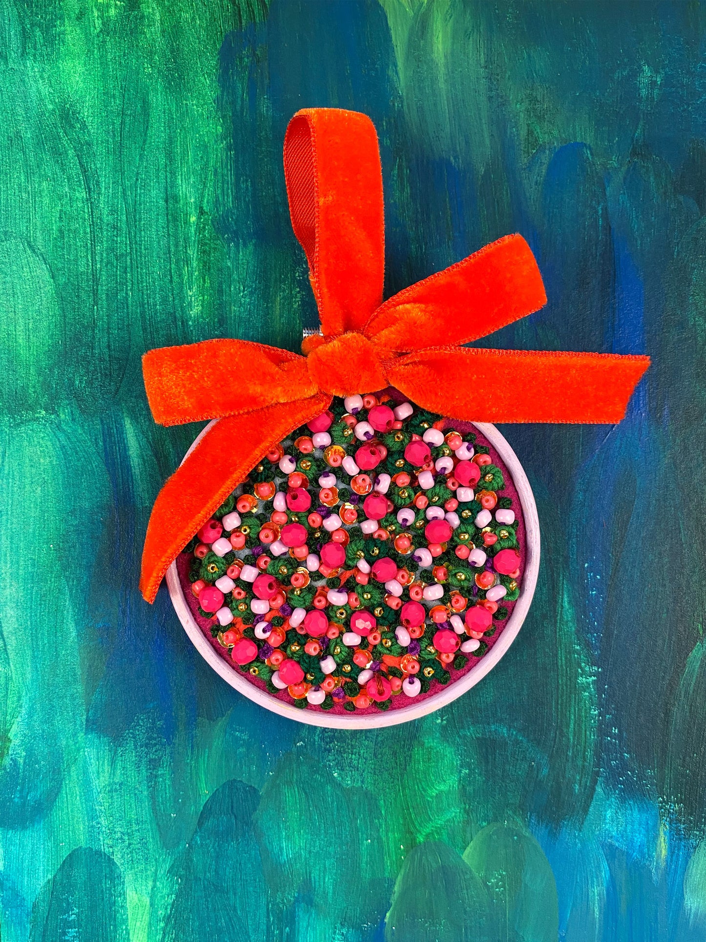 Wondermakers Holiday Hoop No. 317