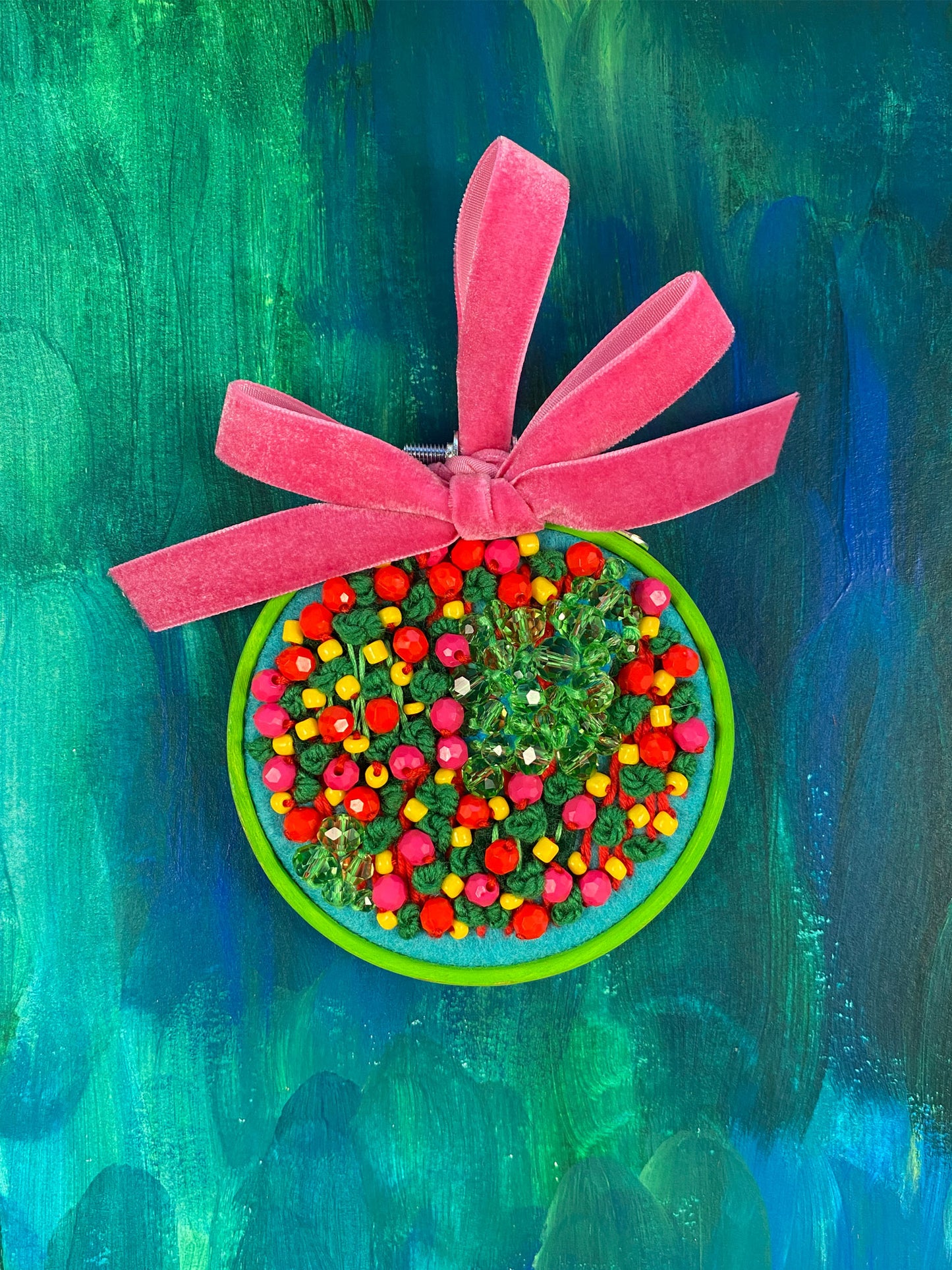 Wondermakers Holiday Hoop No. 319