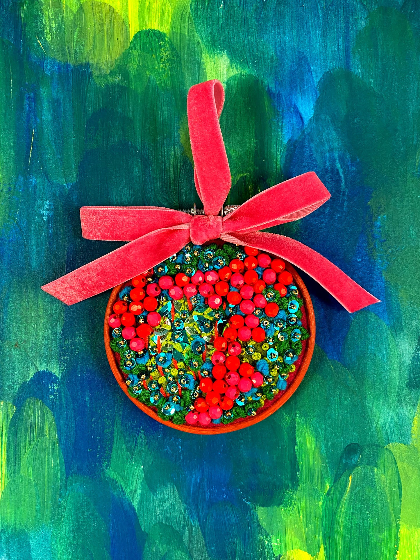 Wondermakers Holiday Hoop No. 342