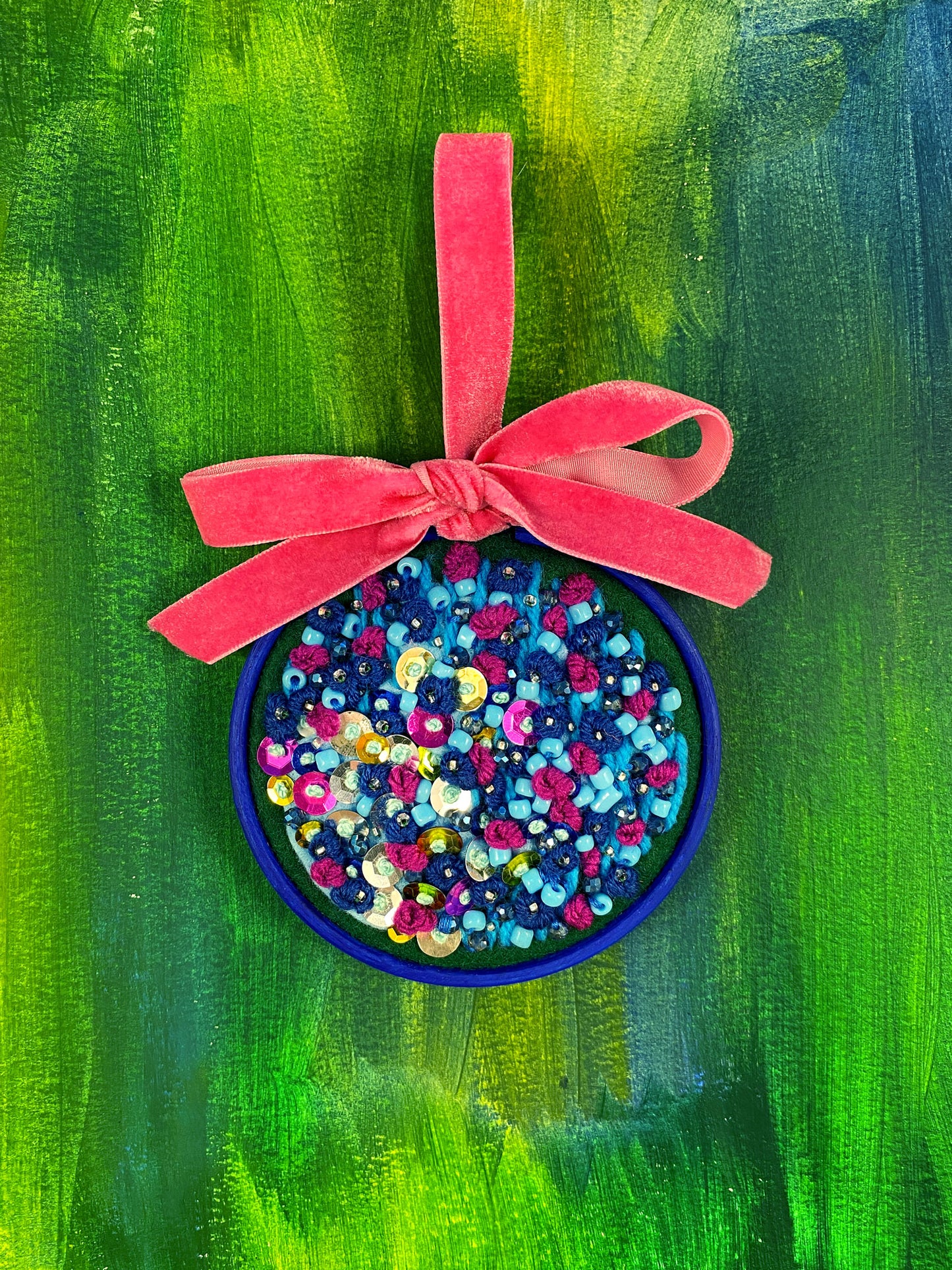 Wondermakers Holiday Hoop No. 359